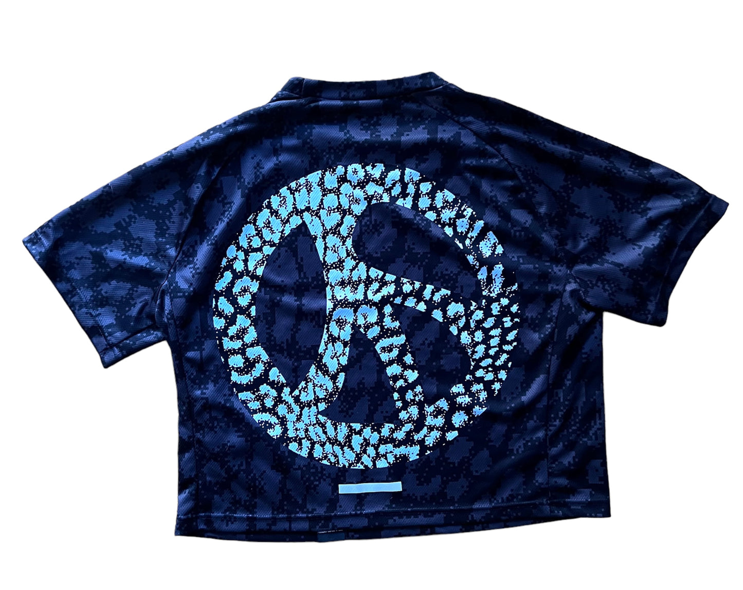 COEXIST Tech Crop w/woven label